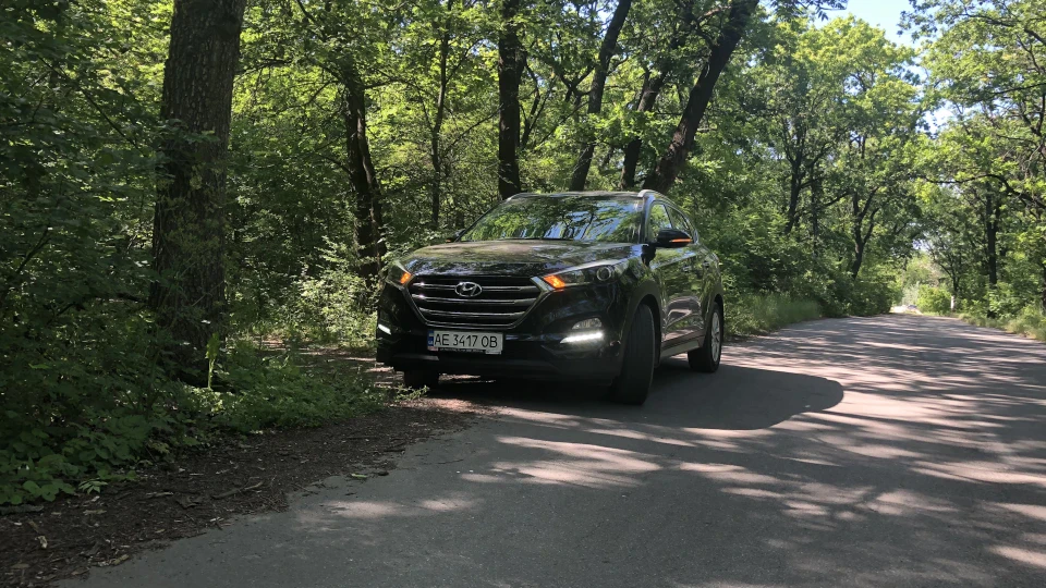 Hyundai Tucson Black Phantom 4