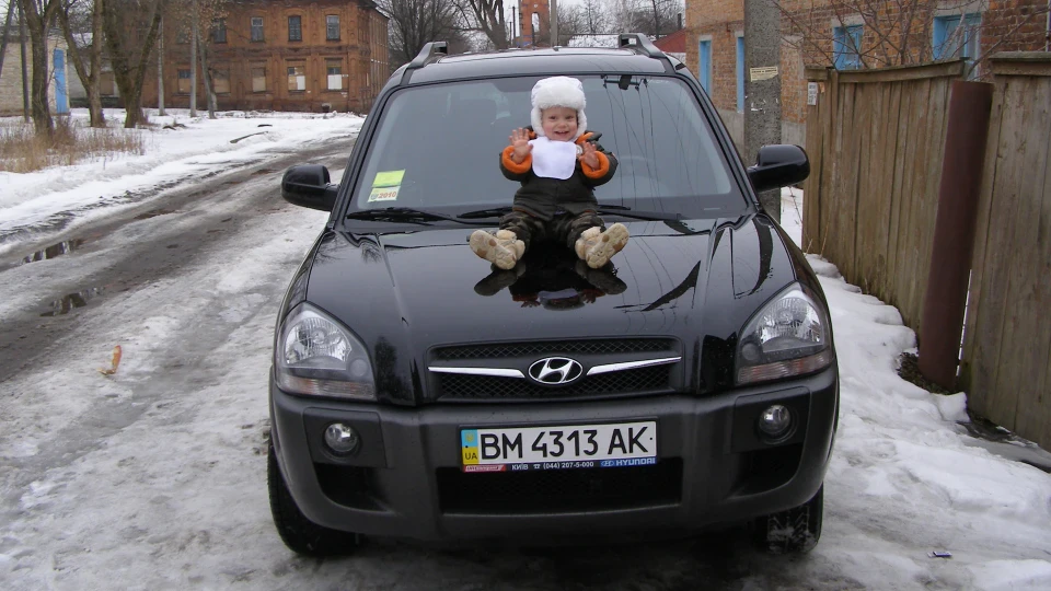 Hyundai Tucson чорна як ніч 2