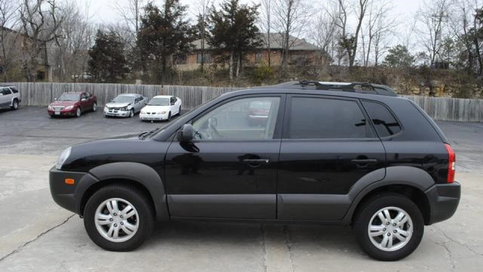 Hyundai Tucson Чорний металик