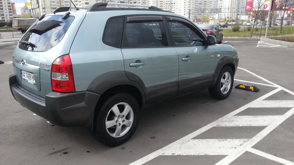 Hyundai Tucson CRDi 4