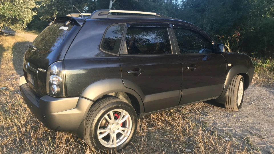 Hyundai Tucson Tractor 2