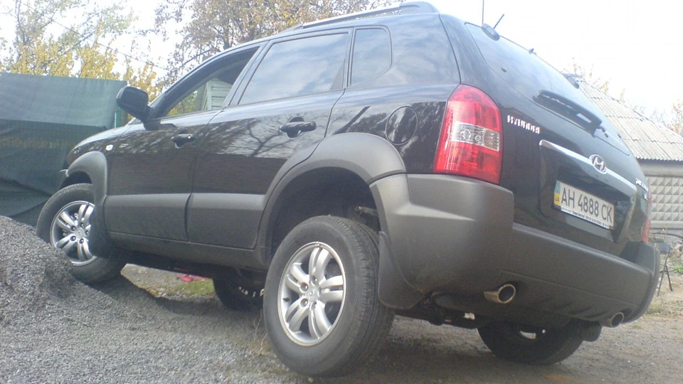 Hyundai Tucson V6 225/70R16 4