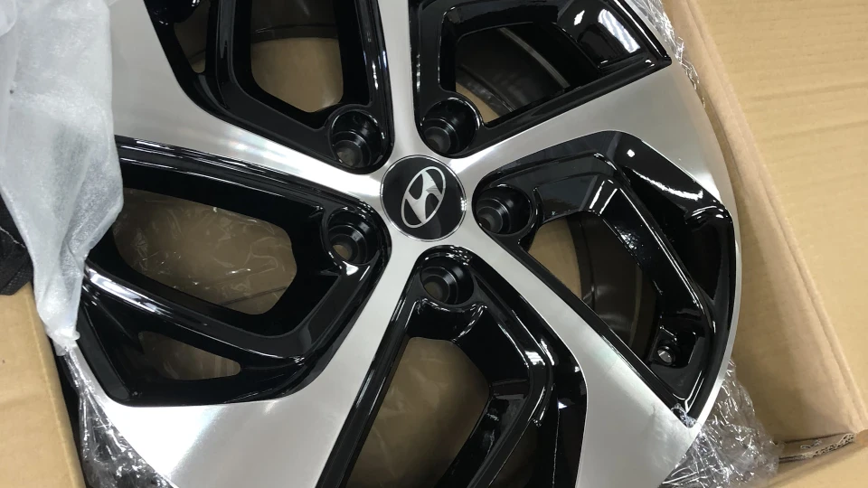 Hyundai Tucson Тимчасово-сірий 2