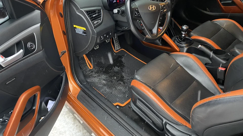 Hyundai Veloster 1,6 turbo 3