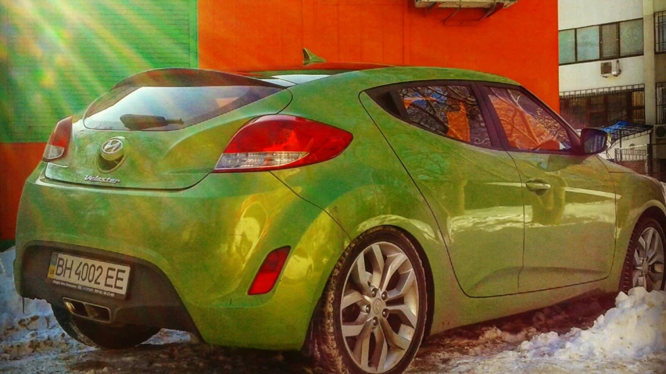 Hyundai Veloster Космічна жаба 4