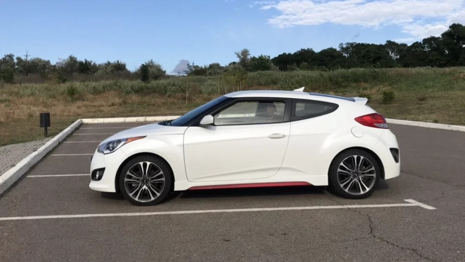 Hyundai Veloster R Spec 2