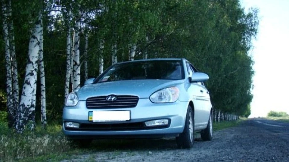 Hyundai Verna (Accent) 4
