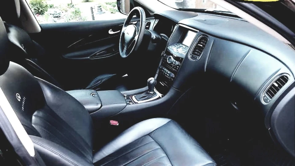 Infiniti EX 2.5 5