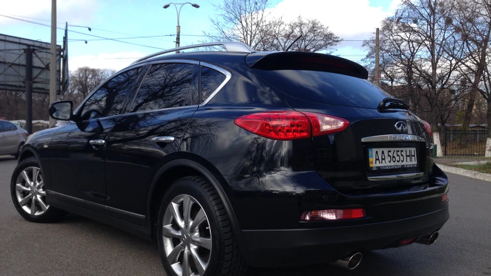 Infiniti EX київський каштан