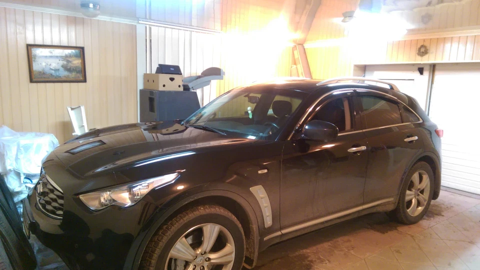 Infiniti FX 2