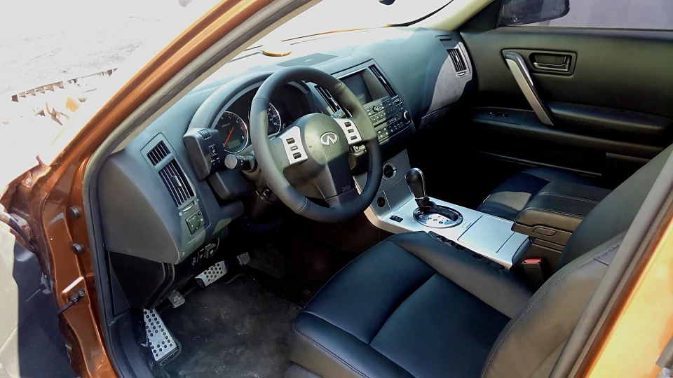 Infiniti FX 2