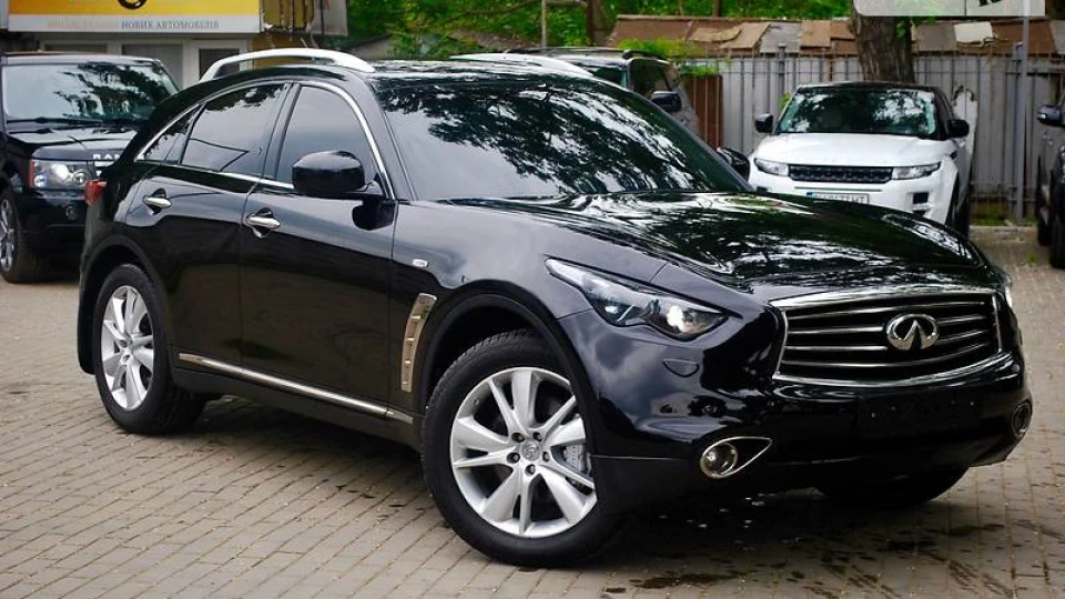 Infiniti FX 2