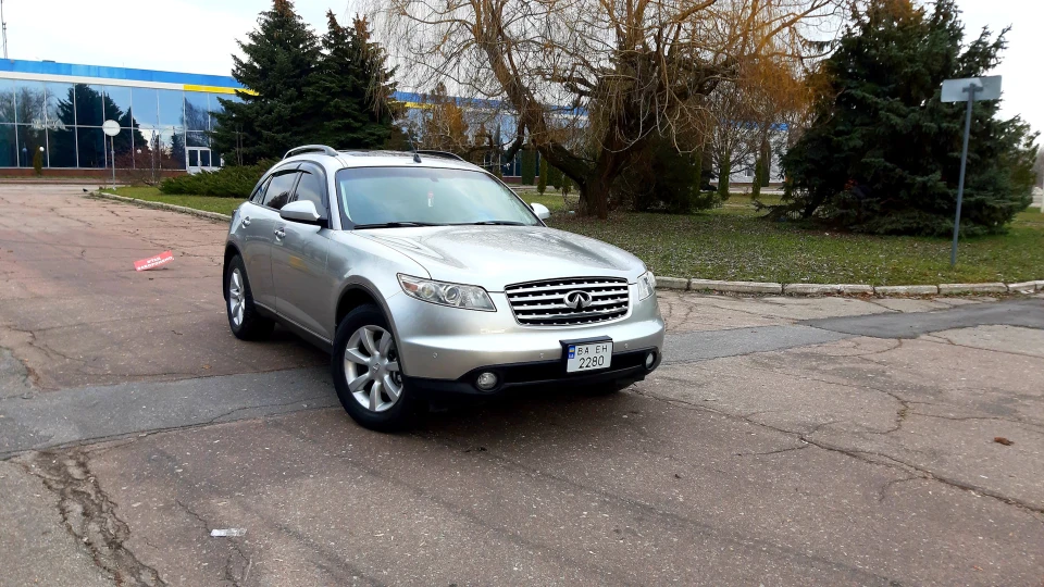 Infiniti FX 2