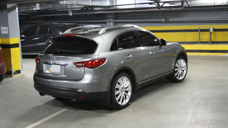 Infiniti FX