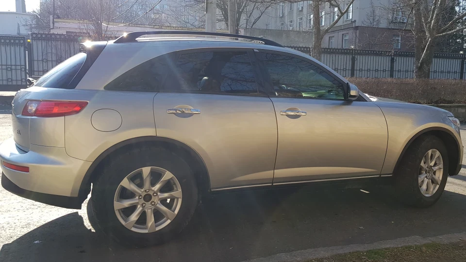 Infiniti FX 2