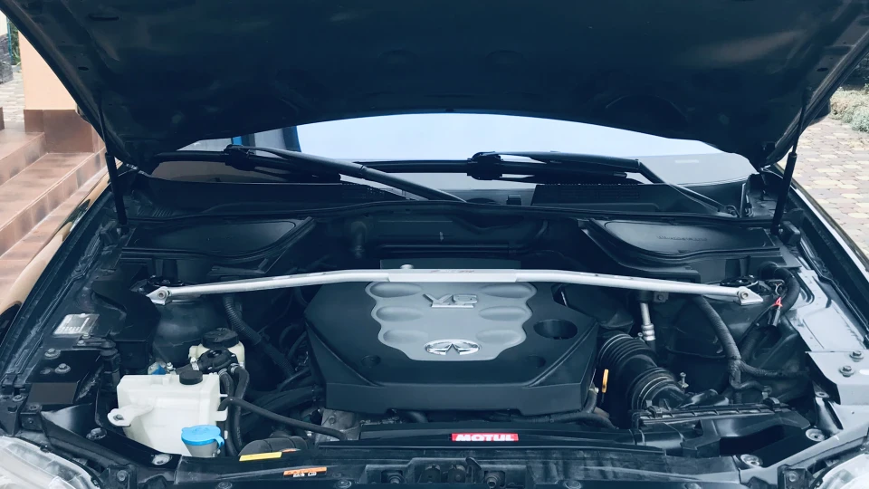 Infiniti FX 4