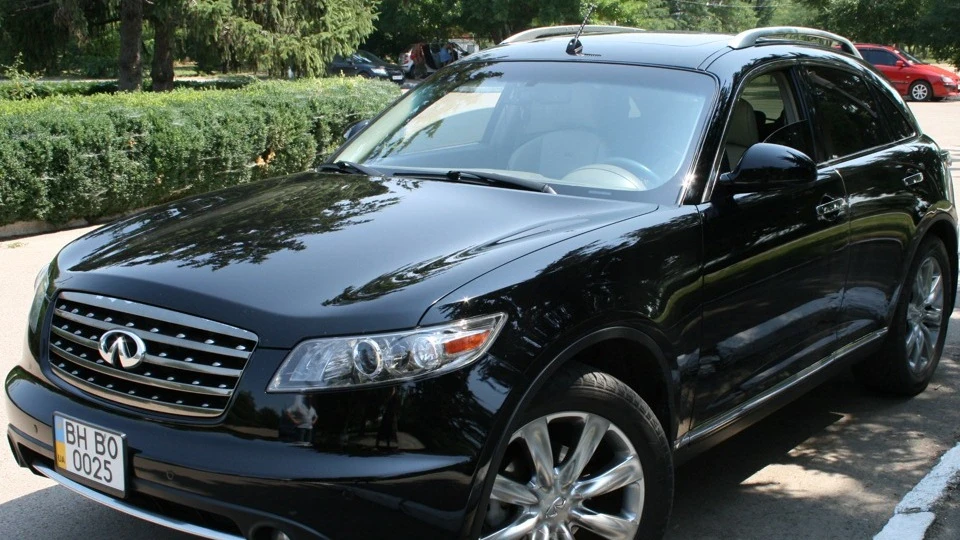 Infiniti FX 4