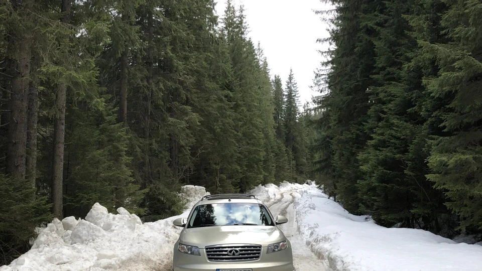 Infiniti FX 35 4