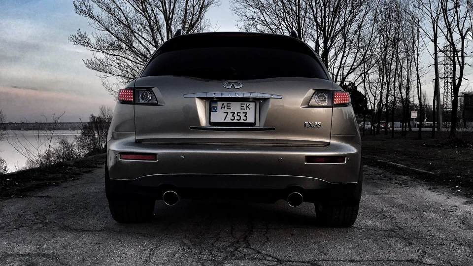 Infiniti FX 35 2