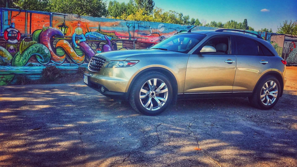 Infiniti FX 35 3