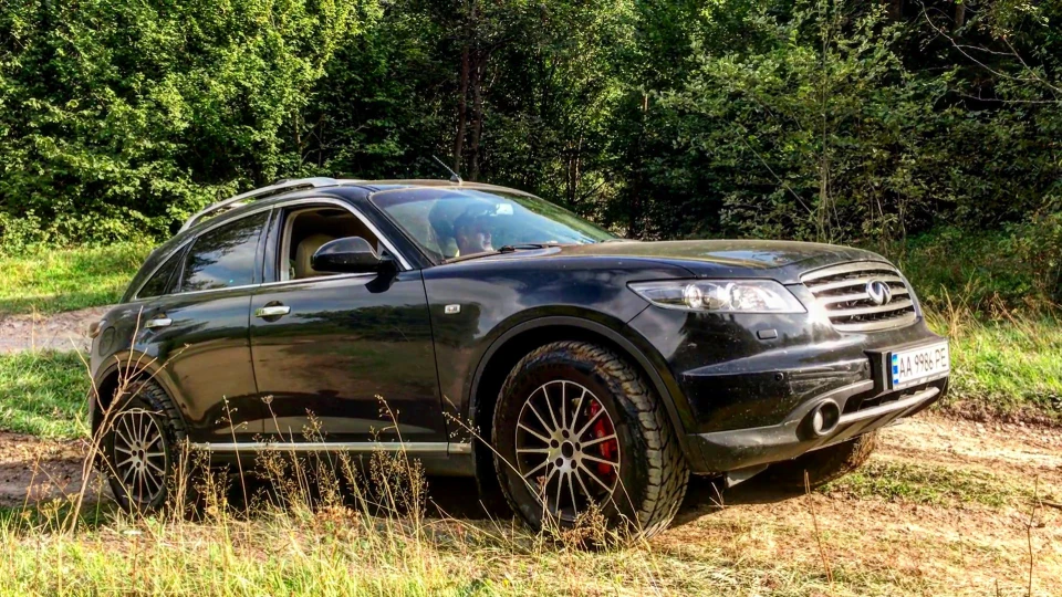 Infiniti FX 45й 3