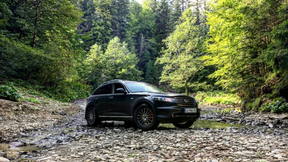 Infiniti FX 45й 4