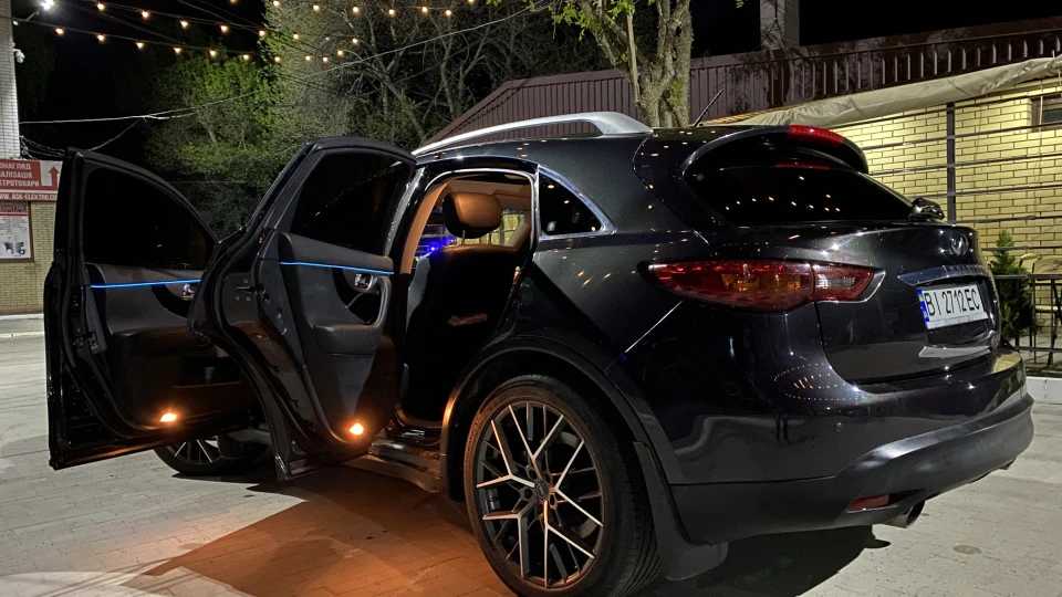 Infiniti FX 50S Нефертениш 3