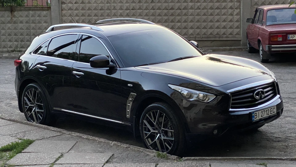 Infiniti FX 50S Нефертениш 4