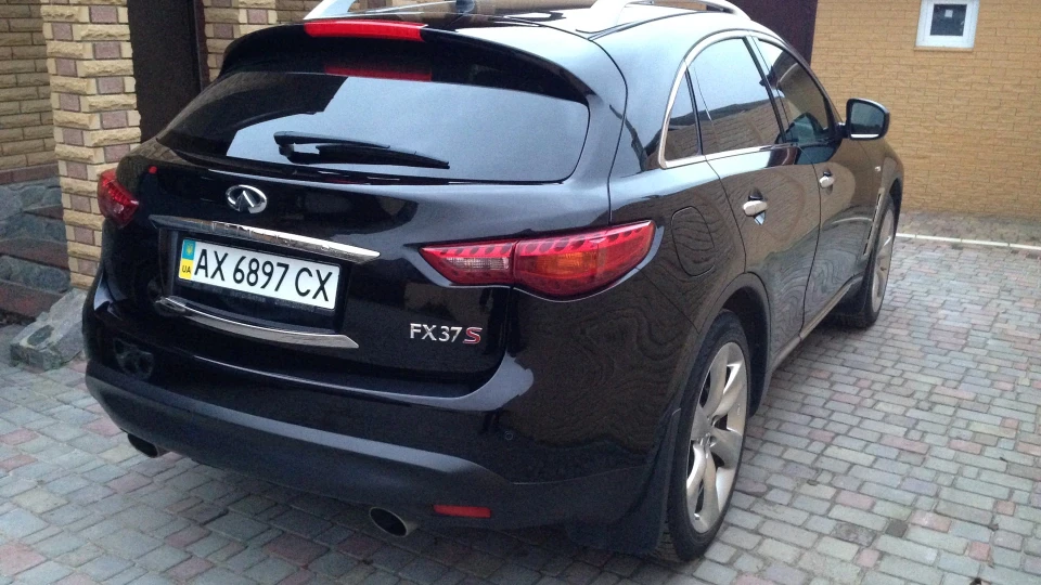 Infiniti FX BEAST 2