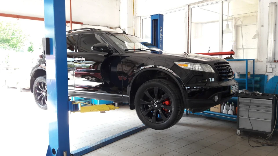Infiniti FX Black