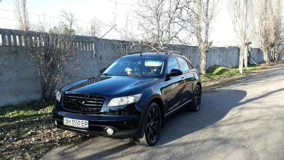 Infiniti FX Black 2