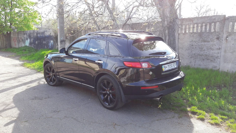Infiniti FX Black 3