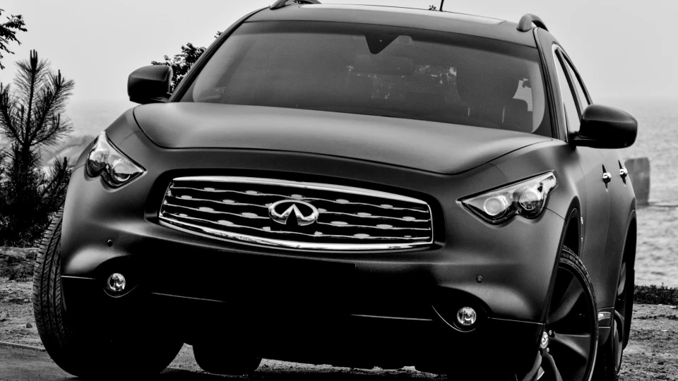 Infiniti FX броневичок 4