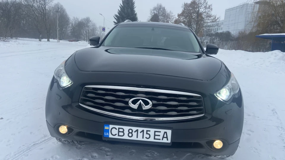 Infiniti FX Чорний бегемот