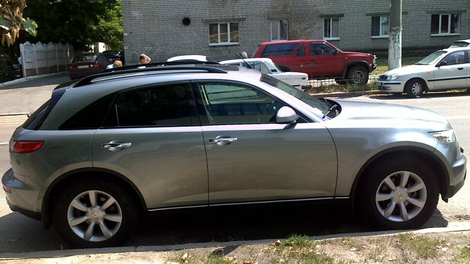 Infiniti FX Зухвалий ВИПУСКник 3