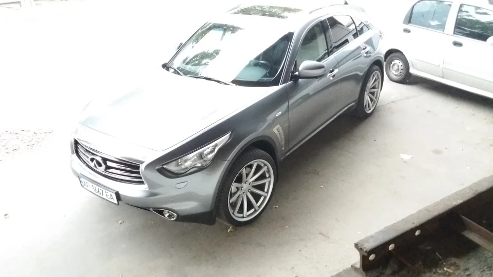 Infiniti FX фіня