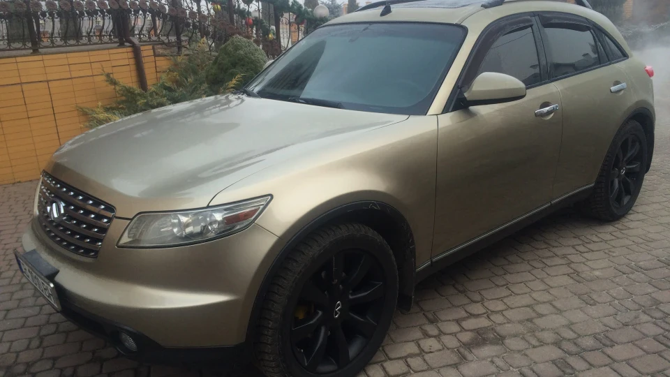Infiniti FX finik