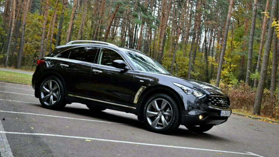 Infiniti FX FINN 2