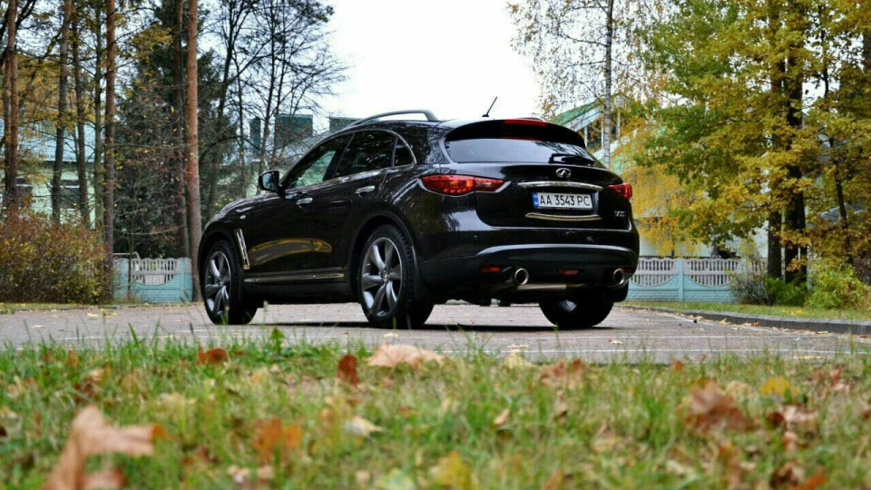 Infiniti FX FINN 4