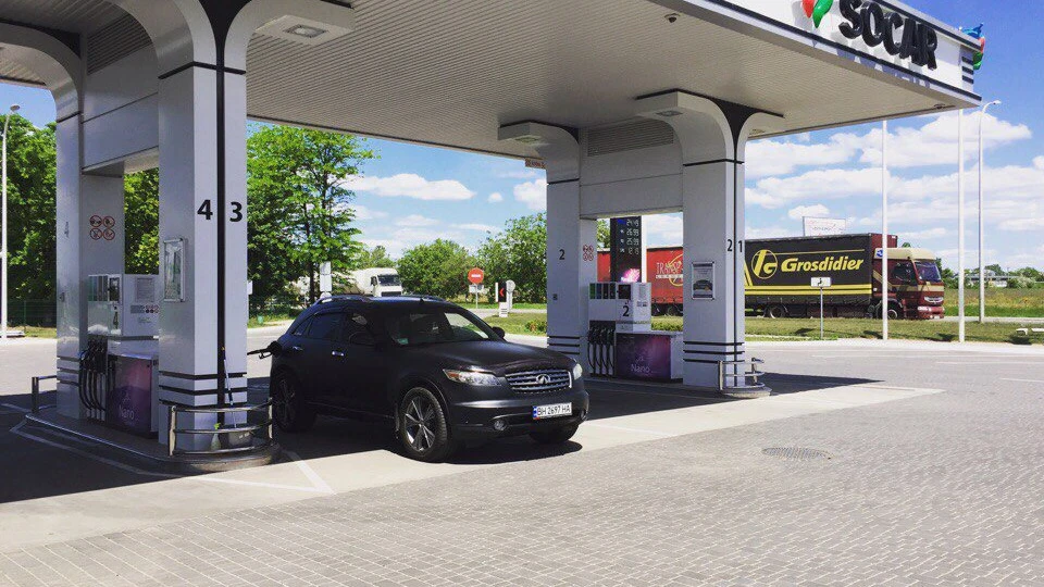 Infiniti FX FX45 V8 Black 3