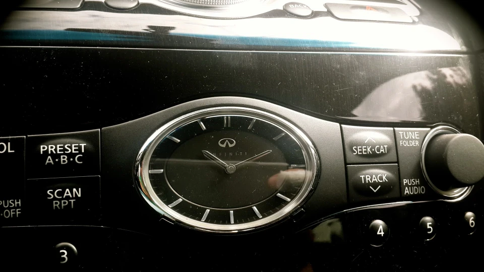 Infiniti FX Гламурний бегемот 5