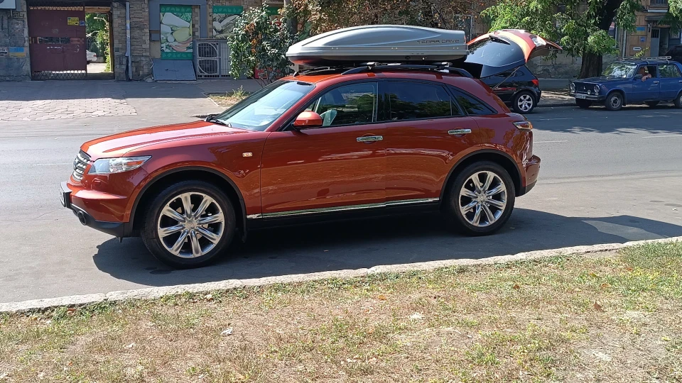 Infiniti FX Mandarin