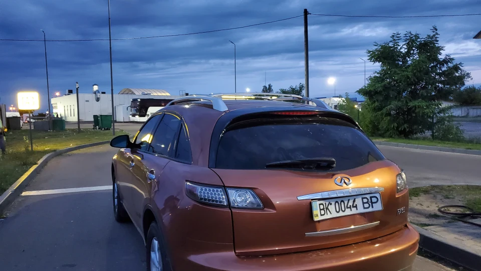 Infiniti FX Помаранчевий 4