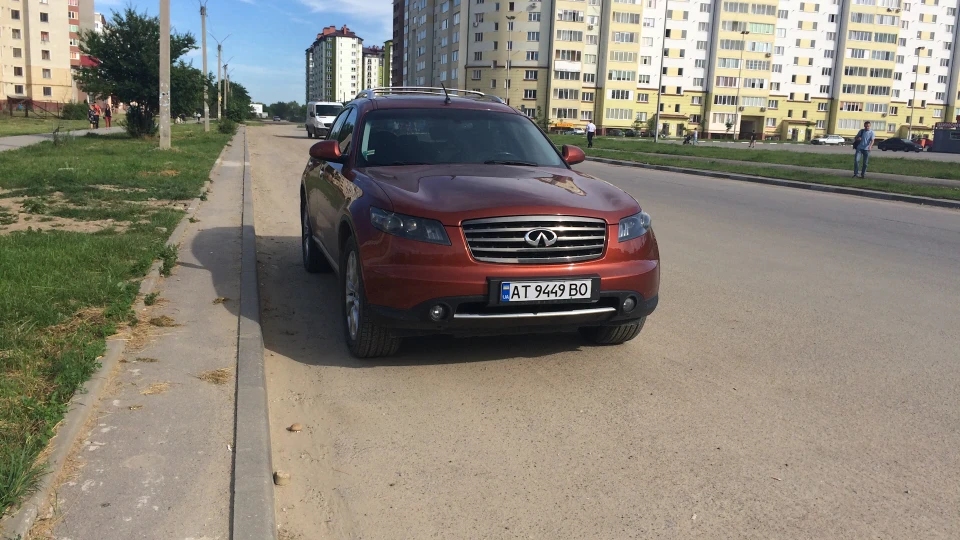Infiniti FX РУЖИЙ ФІНІК 3