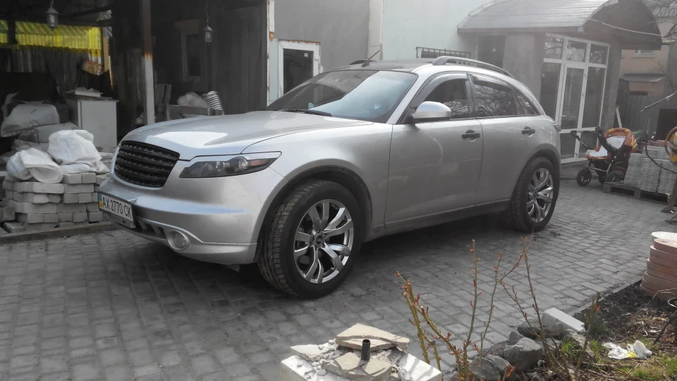 Infiniti FX Silver FX 4