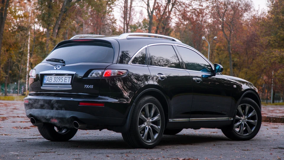 Infiniti FX V8 4