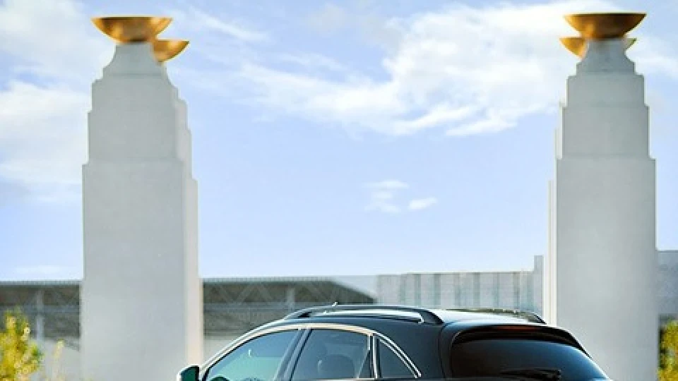 Infiniti FX Хижий звір-р-р 4