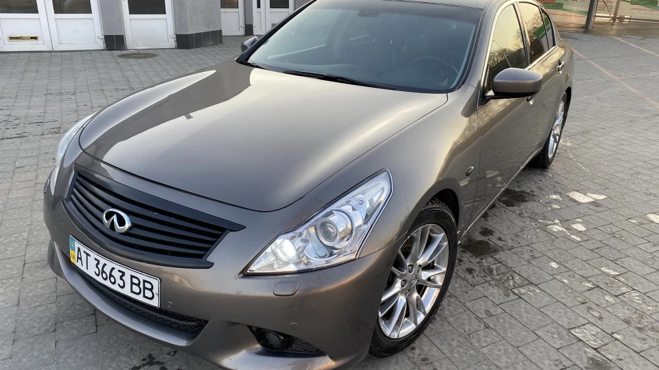 Infiniti G25 2