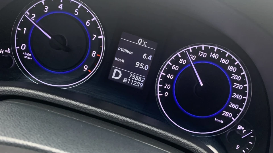 Infiniti G25