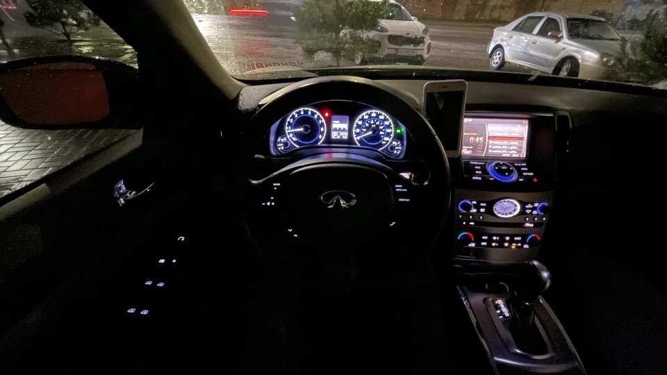 Infiniti G25 2
